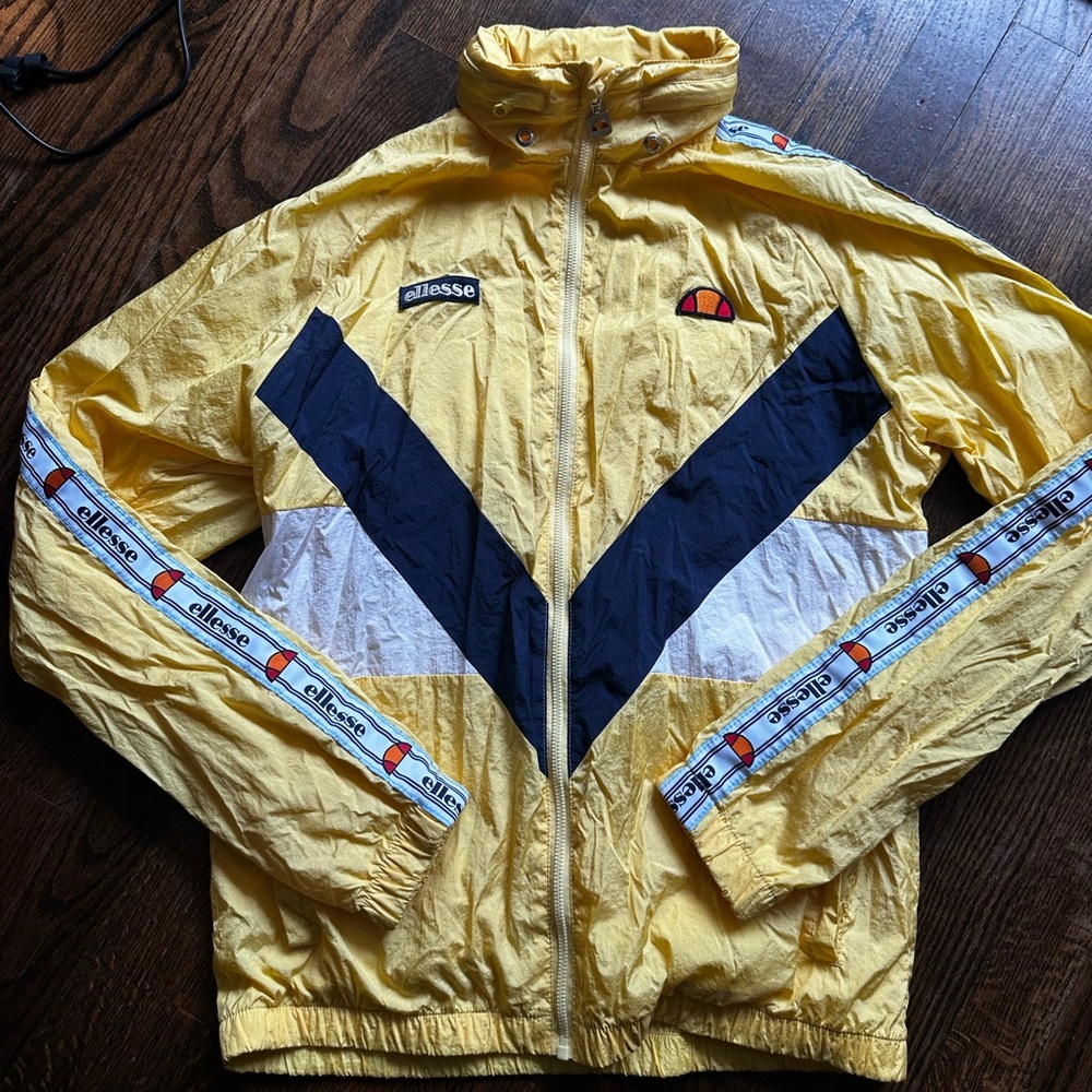 Ellesse windbreaker jacket size M